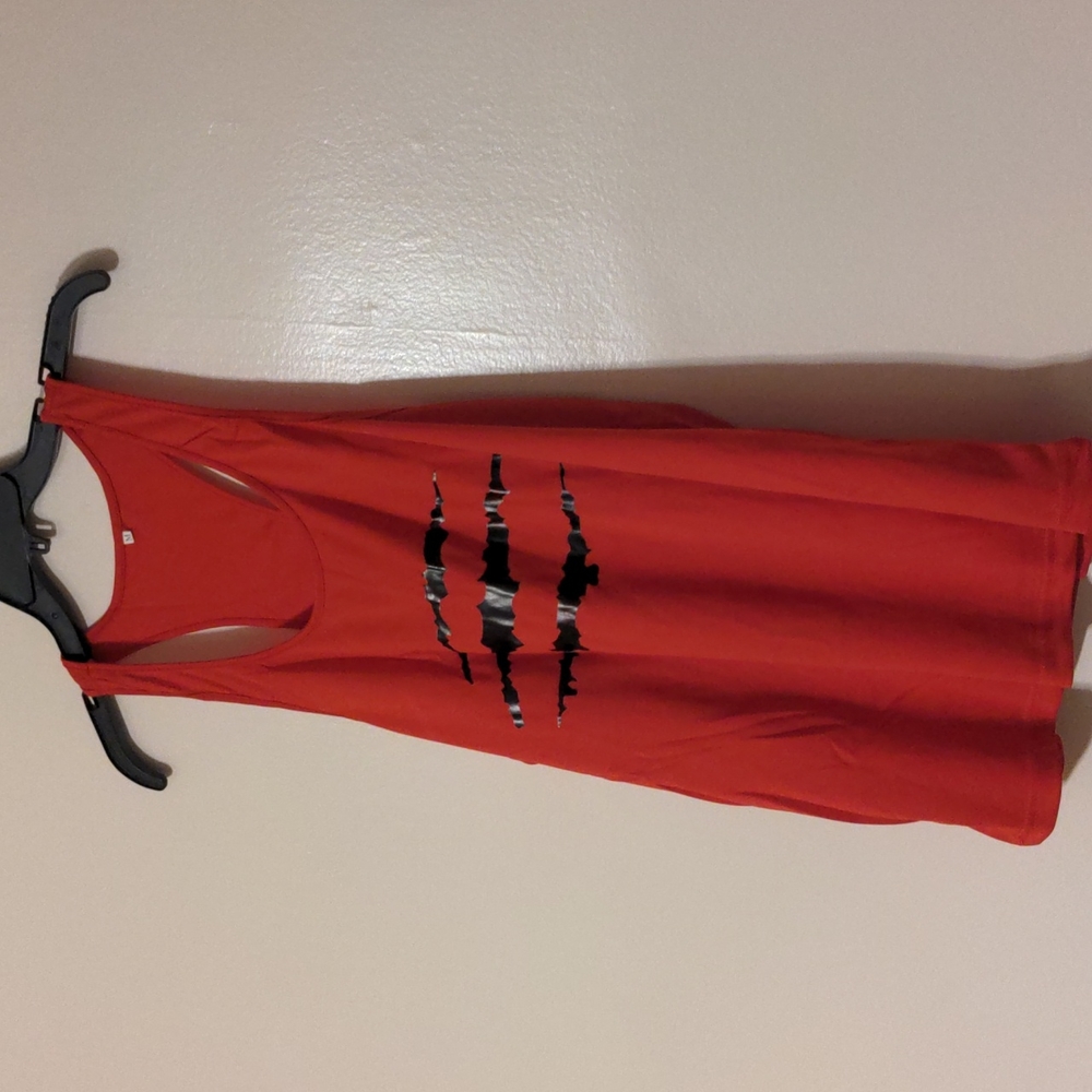Red and black scratch mark muscle tank bundle of 2 size med